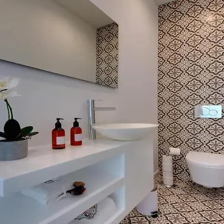 Tatil Evi Dior View - Luxury Beachfront With Rooftop Pool *